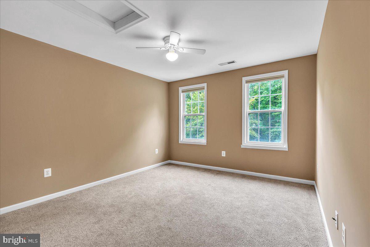 255 SUMMER BREEZE LN, FREDERICKSBURG, Virginia 22406, 5 Bedrooms Bedrooms, 21 Rooms Rooms,4 BathroomsBathrooms,Residential,For sale,255 SUMMER BREEZE LN,VAST2042716 MLS # VAST2042716