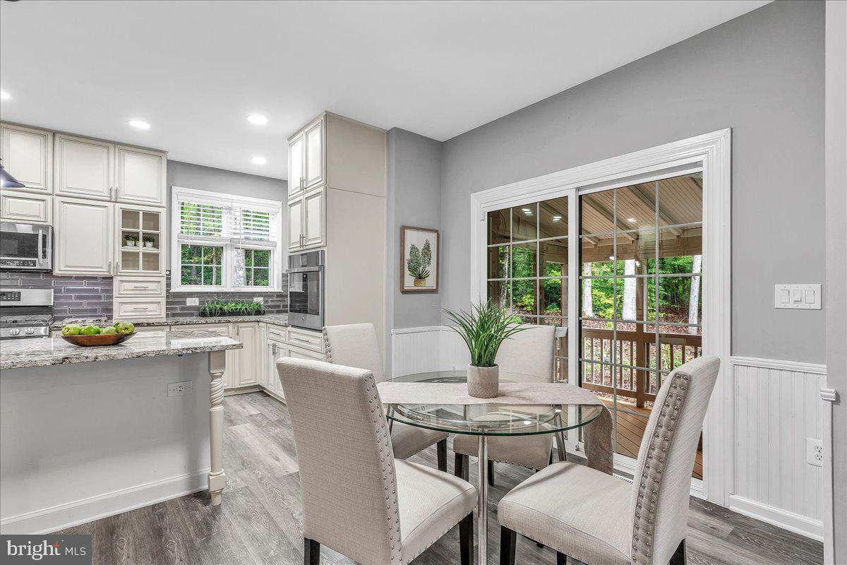 255 SUMMER BREEZE LN, FREDERICKSBURG, Virginia 22406, 5 Bedrooms Bedrooms, 21 Rooms Rooms,4 BathroomsBathrooms,Residential,For sale,255 SUMMER BREEZE LN,VAST2042716 MLS # VAST2042716