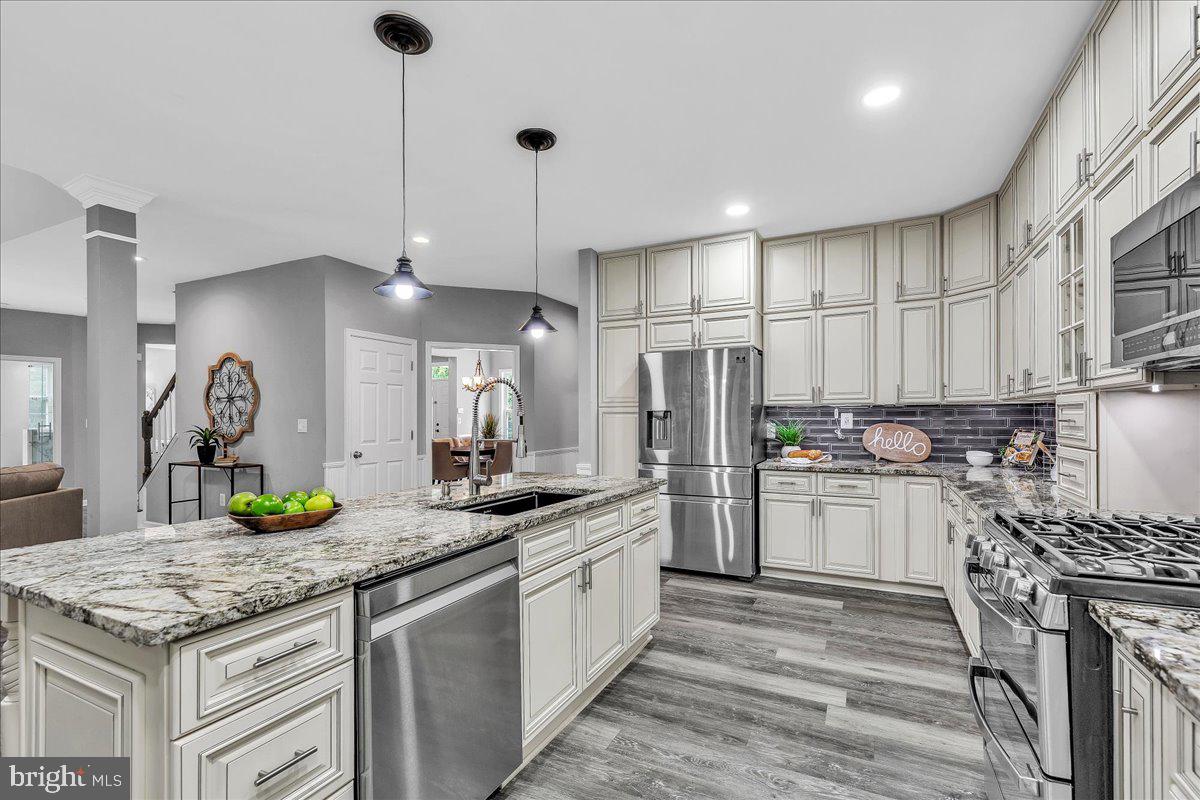255 SUMMER BREEZE LN, FREDERICKSBURG, Virginia 22406, 5 Bedrooms Bedrooms, 21 Rooms Rooms,4 BathroomsBathrooms,Residential,For sale,255 SUMMER BREEZE LN,VAST2042716 MLS # VAST2042716