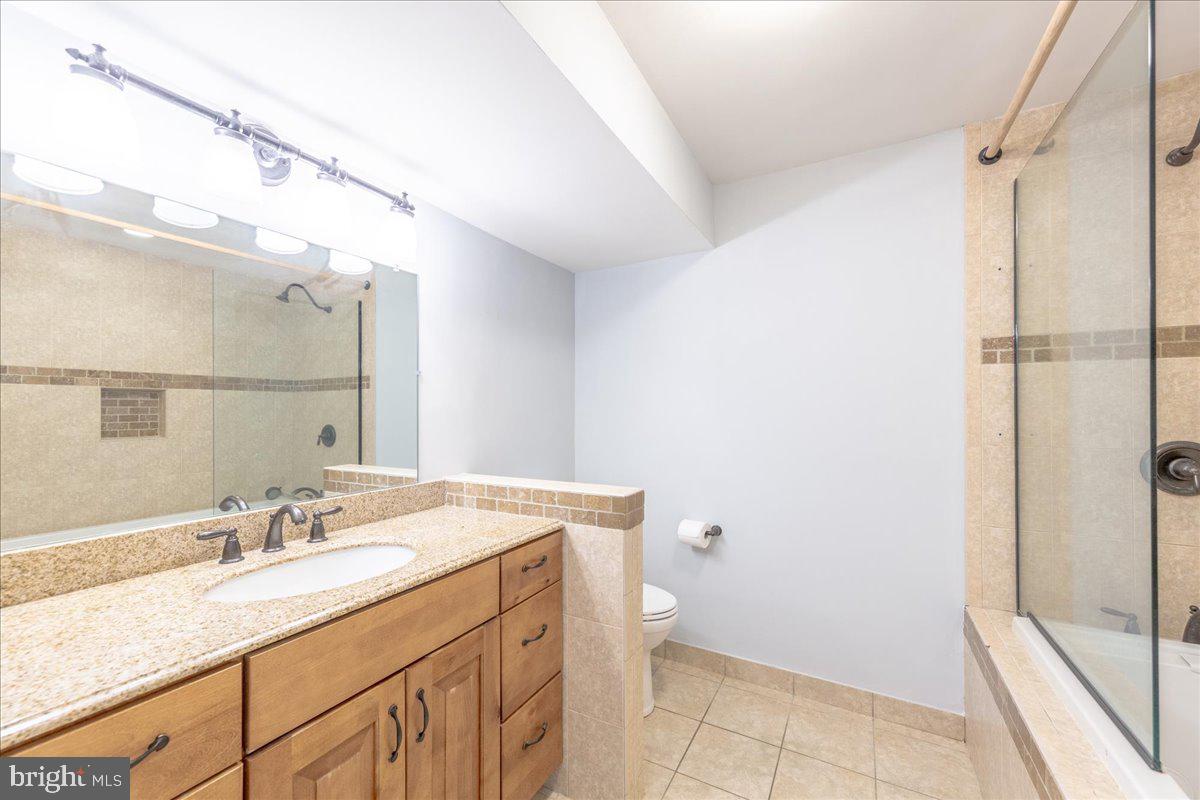 255 SUMMER BREEZE LN, FREDERICKSBURG, Virginia 22406, 5 Bedrooms Bedrooms, 21 Rooms Rooms,4 BathroomsBathrooms,Residential,For sale,255 SUMMER BREEZE LN,VAST2042716 MLS # VAST2042716