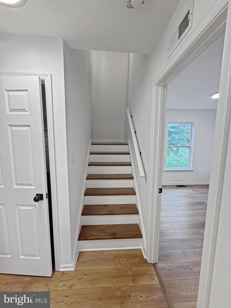 700 WATSON AVE, WINCHESTER, Virginia 22601, 4 Bedrooms Bedrooms, 6 Rooms Rooms,2 BathroomsBathrooms,Residential,For sale,700 WATSON AVE,VAWI2009098 MLS # VAWI2009098