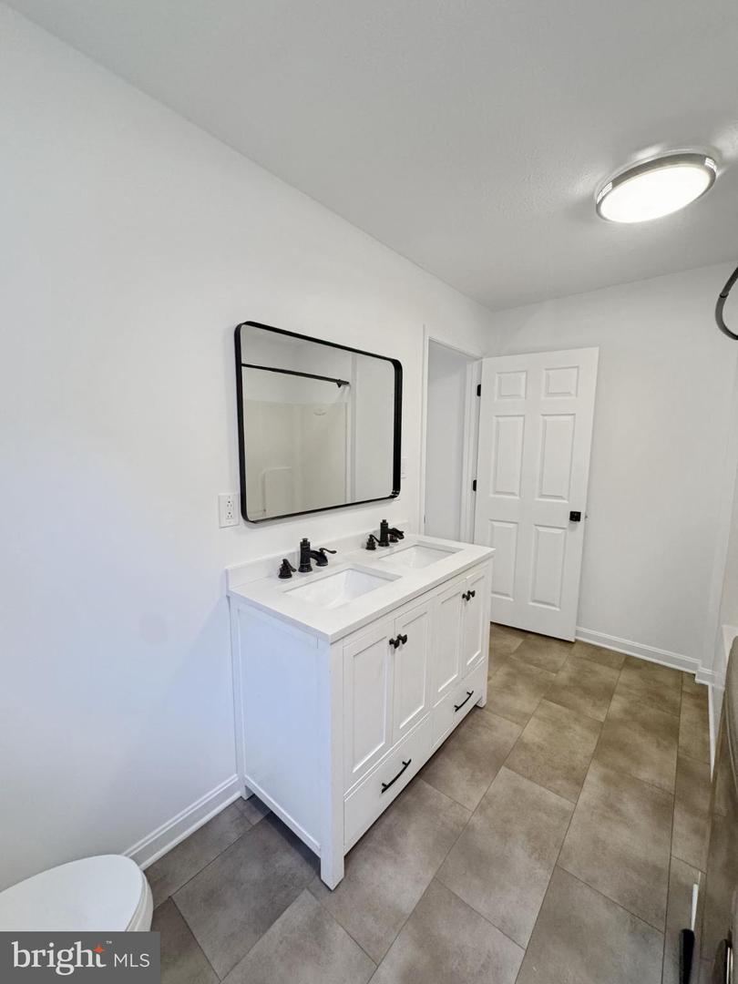 700 WATSON AVE, WINCHESTER, Virginia 22601, 4 Bedrooms Bedrooms, 6 Rooms Rooms,2 BathroomsBathrooms,Residential,For sale,700 WATSON AVE,VAWI2009098 MLS # VAWI2009098