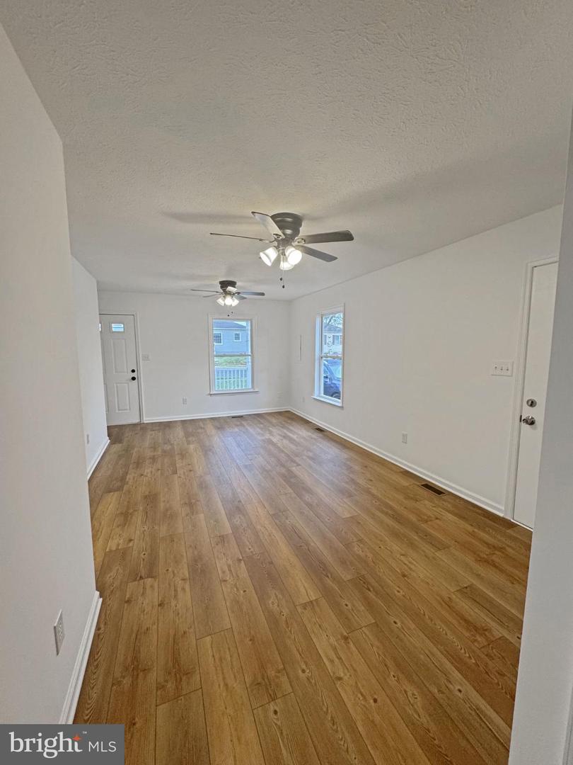 700 WATSON AVE, WINCHESTER, Virginia 22601, 4 Bedrooms Bedrooms, 6 Rooms Rooms,2 BathroomsBathrooms,Residential,For sale,700 WATSON AVE,VAWI2009098 MLS # VAWI2009098