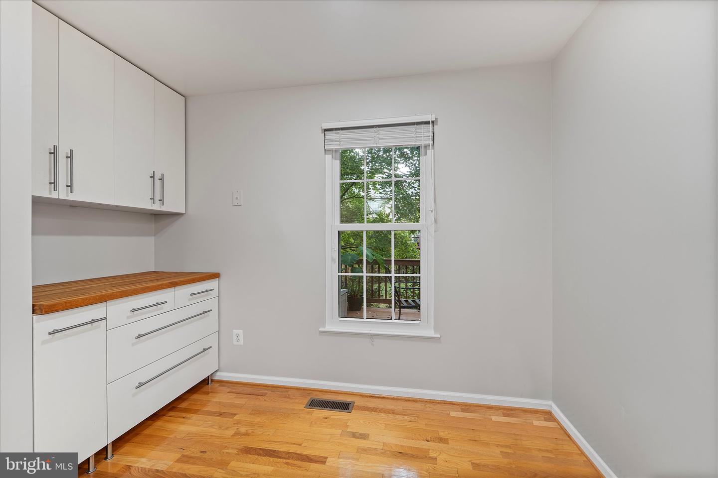 46574 BROADSPEAR, STERLING, Virginia 20165, 3 Bedrooms Bedrooms, ,2 BathroomsBathrooms,Residential,For sale,46574 BROADSPEAR,VALO2107118 MLS # VALO2107118