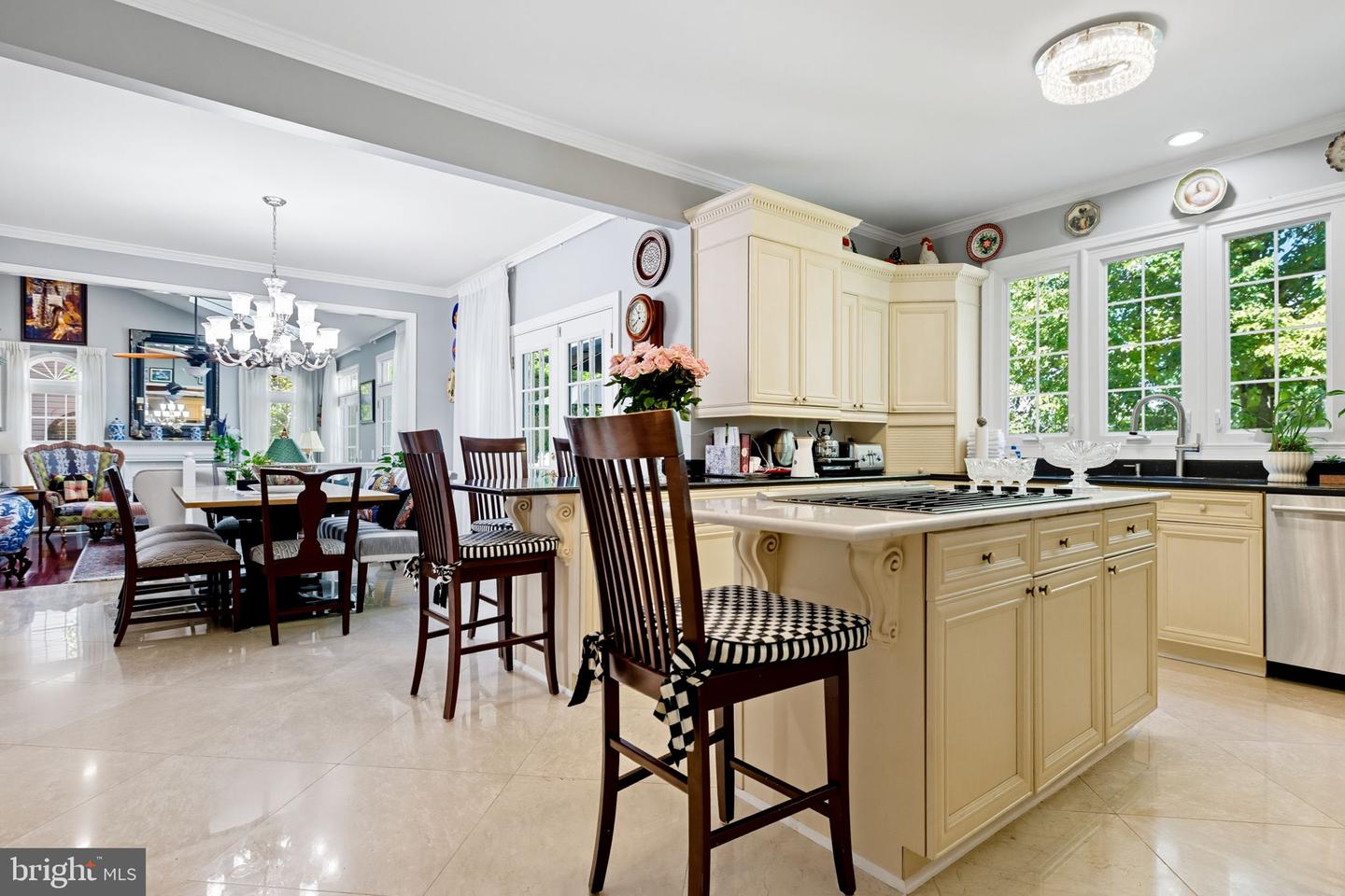 13104 MEADOW HALL CT, HERNDON, Virginia 20171, 5 Bedrooms Bedrooms, 22 Rooms Rooms,3 BathroomsBathrooms,Residential,For sale,13104 MEADOW HALL CT,VAFX2268118 MLS # VAFX2268118