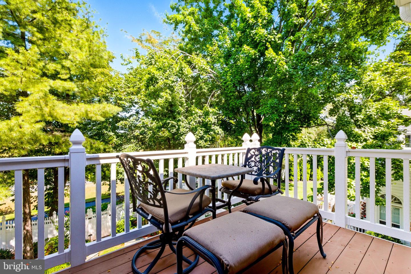 13104 MEADOW HALL CT, HERNDON, Virginia 20171, 5 Bedrooms Bedrooms, 22 Rooms Rooms,3 BathroomsBathrooms,Residential,For sale,13104 MEADOW HALL CT,VAFX2268118 MLS # VAFX2268118