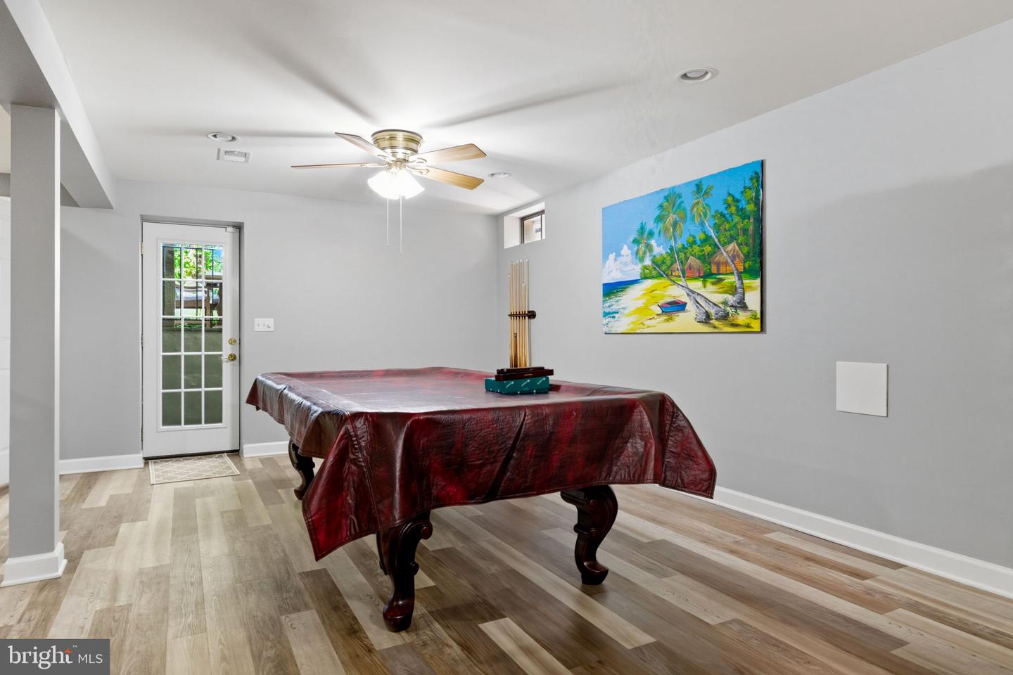 13104 MEADOW HALL CT, HERNDON, Virginia 20171, 5 Bedrooms Bedrooms, 22 Rooms Rooms,3 BathroomsBathrooms,Residential,For sale,13104 MEADOW HALL CT,VAFX2268118 MLS # VAFX2268118