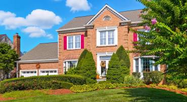 13104 MEADOW HALL CT, HERNDON, Virginia 20171, 5 Bedrooms Bedrooms, 22 Rooms Rooms,3 BathroomsBathrooms,Residential,For sale,13104 MEADOW HALL CT,VAFX2268118 MLS # VAFX2268118