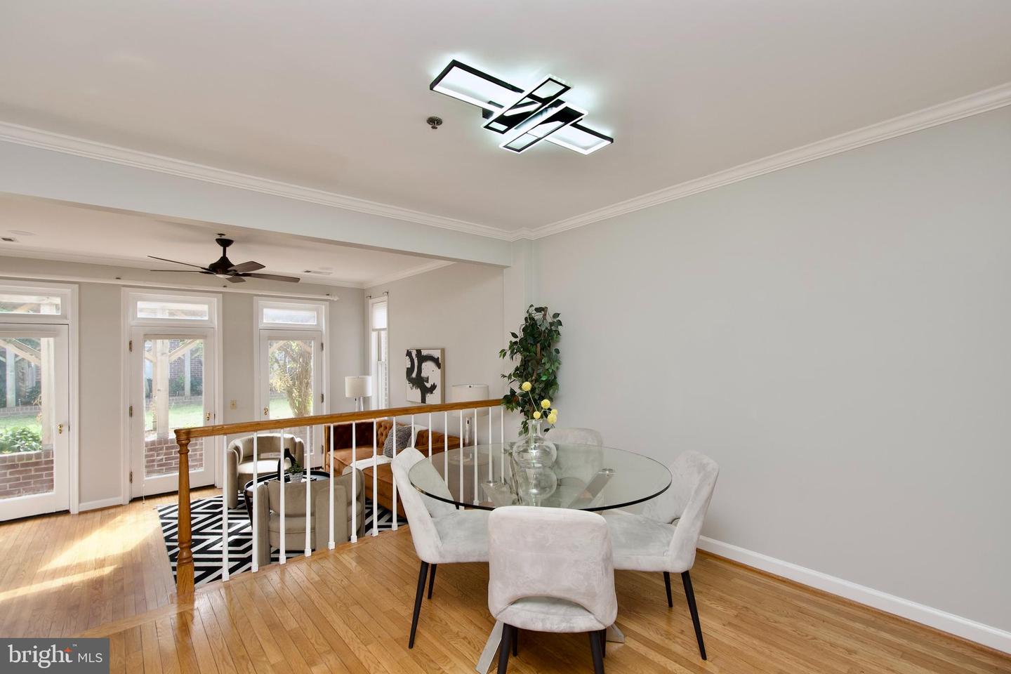 142 N UNION ST, ALEXANDRIA, Virginia 22314, 2 Bedrooms Bedrooms, ,2 BathroomsBathrooms,Residential,For sale,142 N UNION ST,VAAX2049922 MLS # VAAX2049922