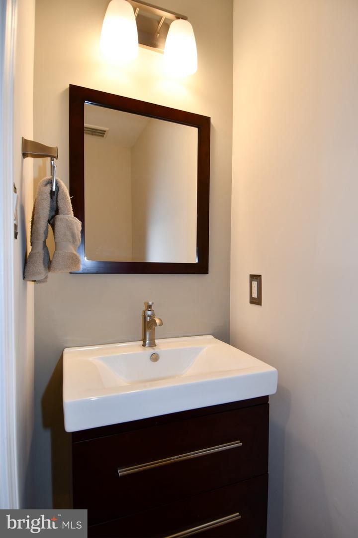 21329 THIMBLEWEED CT, ASHBURN, Virginia 20147, 4 Bedrooms Bedrooms, ,3 BathroomsBathrooms,Residential,For sale,21329 THIMBLEWEED CT,VALO2107188 MLS # VALO2107188