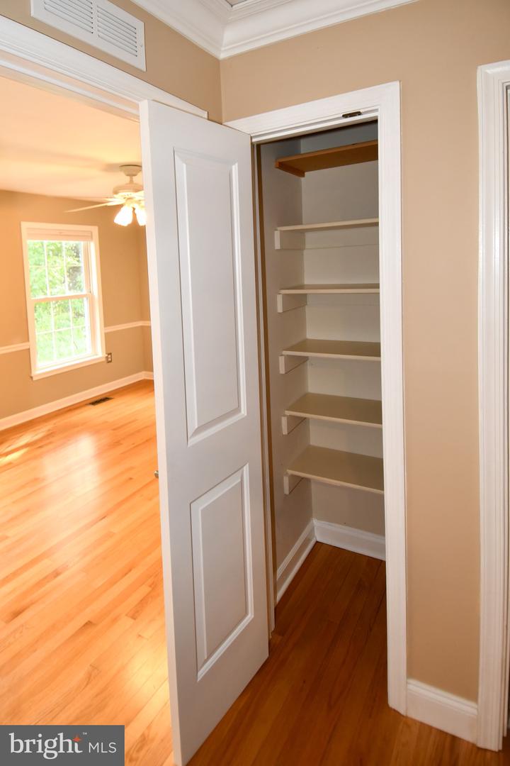 21329 THIMBLEWEED CT, ASHBURN, Virginia 20147, 4 Bedrooms Bedrooms, ,3 BathroomsBathrooms,Residential,For sale,21329 THIMBLEWEED CT,VALO2107188 MLS # VALO2107188