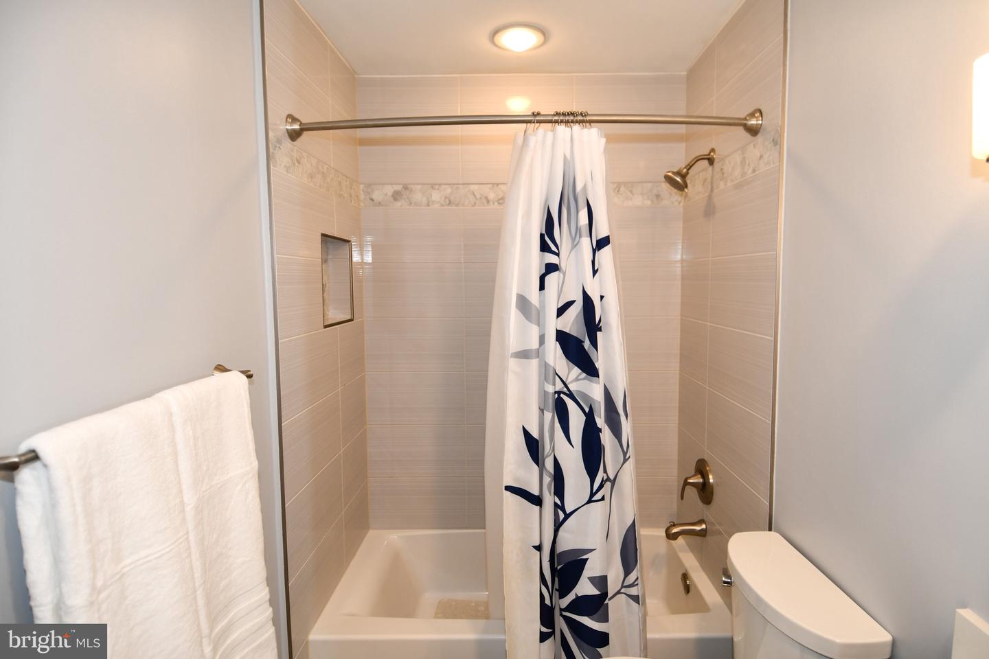 21329 THIMBLEWEED CT, ASHBURN, Virginia 20147, 4 Bedrooms Bedrooms, ,3 BathroomsBathrooms,Residential,For sale,21329 THIMBLEWEED CT,VALO2107188 MLS # VALO2107188