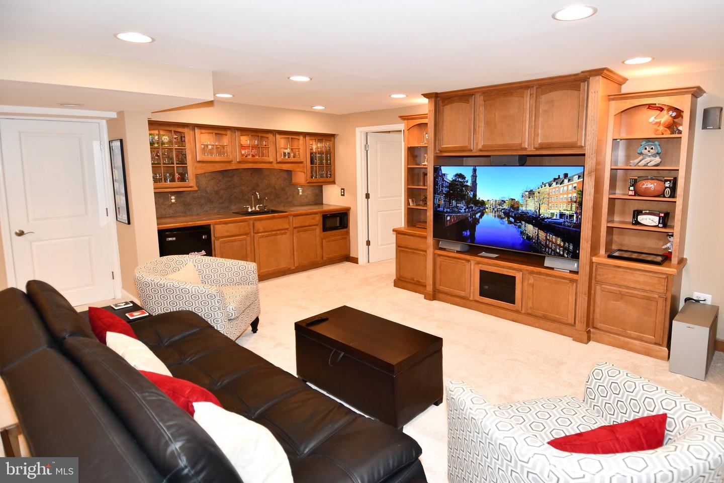 21329 THIMBLEWEED CT, ASHBURN, Virginia 20147, 4 Bedrooms Bedrooms, ,3 BathroomsBathrooms,Residential,For sale,21329 THIMBLEWEED CT,VALO2107188 MLS # VALO2107188