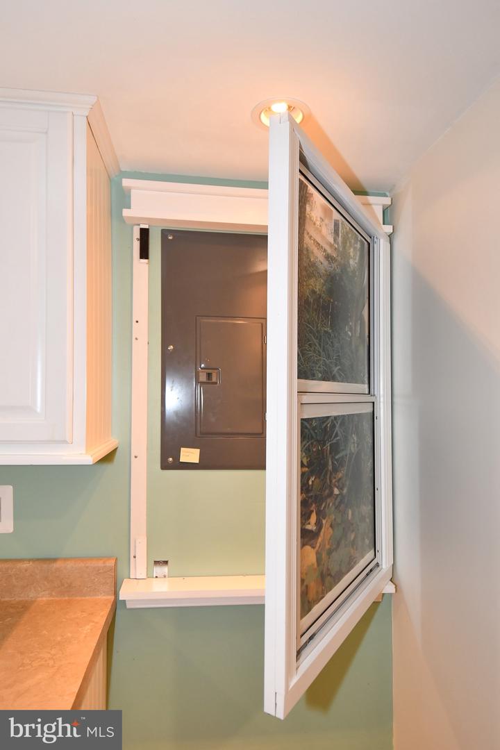 21329 THIMBLEWEED CT, ASHBURN, Virginia 20147, 4 Bedrooms Bedrooms, ,3 BathroomsBathrooms,Residential,For sale,21329 THIMBLEWEED CT,VALO2107188 MLS # VALO2107188