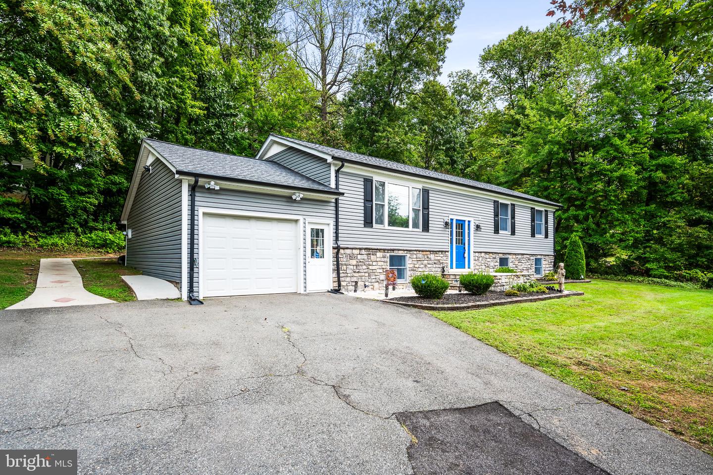 97 WINDING CREEK RD, STAFFORD, Virginia 22554, 3 Bedrooms Bedrooms, ,3 BathroomsBathrooms,Residential,For sale,97 WINDING CREEK RD,VAST2042786 MLS # VAST2042786