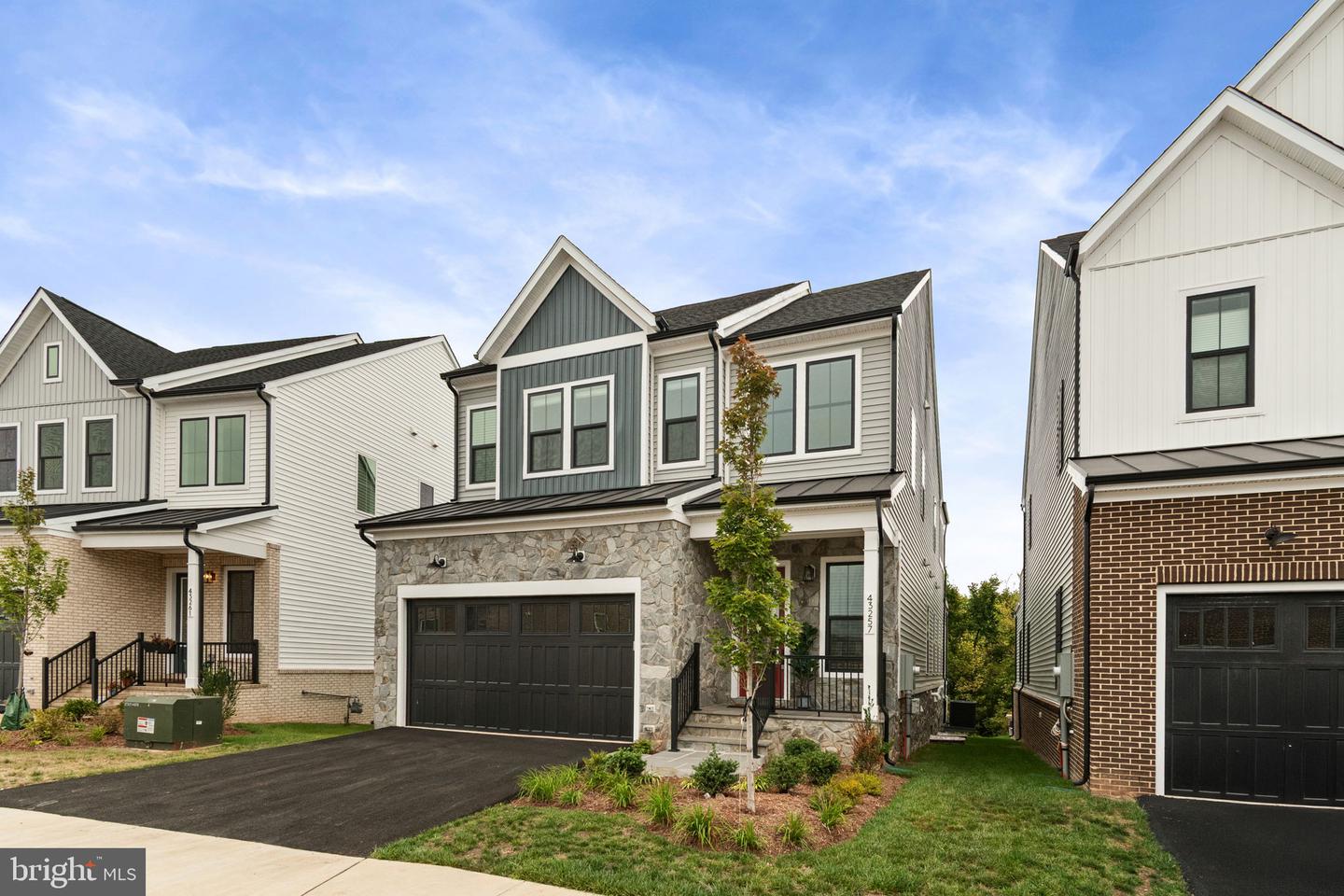 43257 GREELEY SQ, ASHBURN, Virginia 20148, 3 Bedrooms Bedrooms, 17 Rooms Rooms,3 BathroomsBathrooms,Residential,For sale,43257 GREELEY SQ,VALO2107280 MLS # VALO2107280