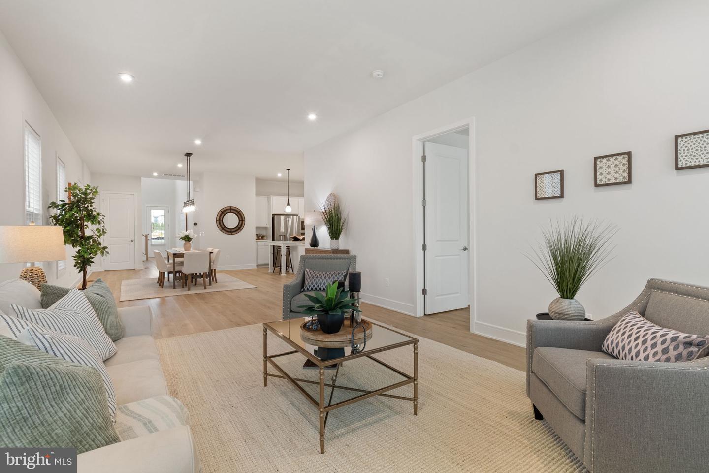 43257 GREELEY SQ, ASHBURN, Virginia 20148, 3 Bedrooms Bedrooms, 17 Rooms Rooms,3 BathroomsBathrooms,Residential,For sale,43257 GREELEY SQ,VALO2107280 MLS # VALO2107280