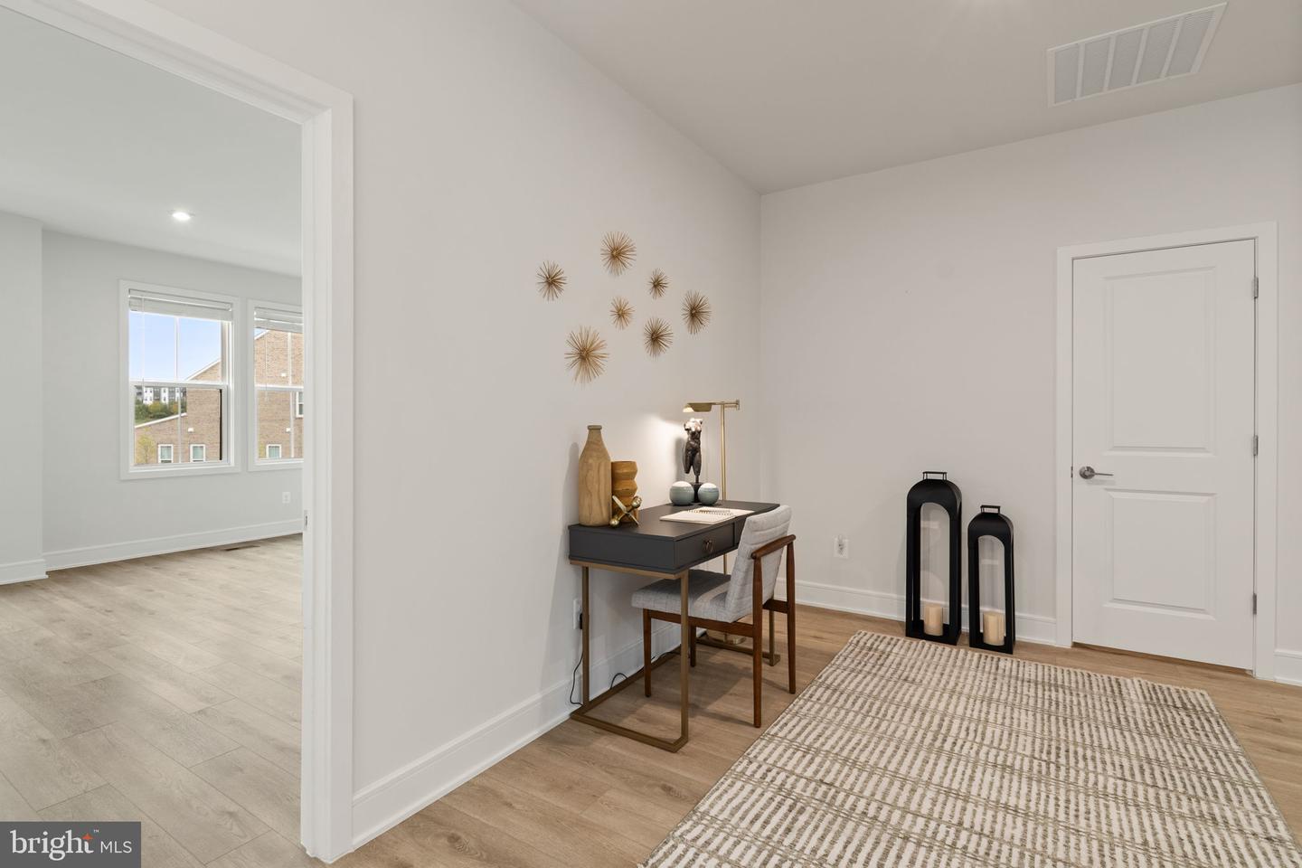 43257 GREELEY SQ, ASHBURN, Virginia 20148, 3 Bedrooms Bedrooms, 17 Rooms Rooms,3 BathroomsBathrooms,Residential,For sale,43257 GREELEY SQ,VALO2107280 MLS # VALO2107280