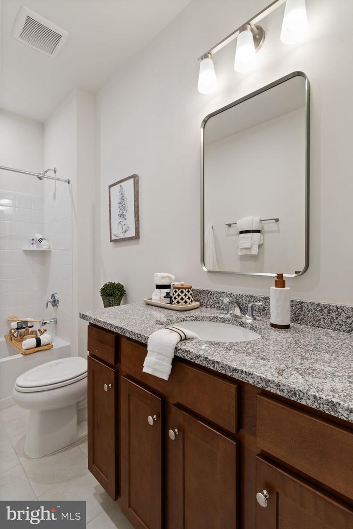 43257 GREELEY SQ, ASHBURN, Virginia 20148, 3 Bedrooms Bedrooms, 17 Rooms Rooms,3 BathroomsBathrooms,Residential,For sale,43257 GREELEY SQ,VALO2107280 MLS # VALO2107280