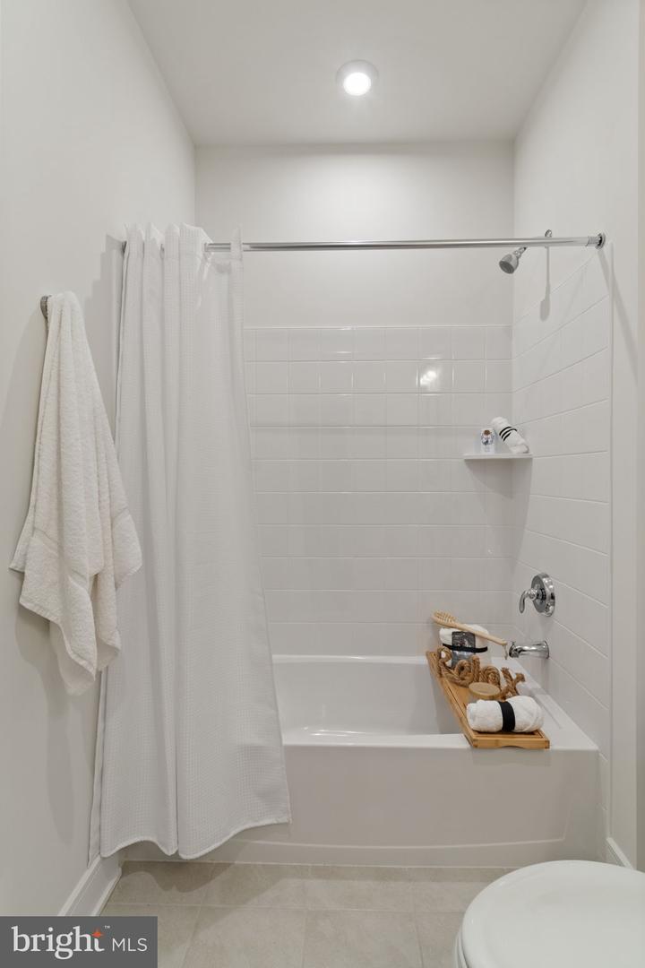 43257 GREELEY SQ, ASHBURN, Virginia 20148, 3 Bedrooms Bedrooms, 17 Rooms Rooms,3 BathroomsBathrooms,Residential,For sale,43257 GREELEY SQ,VALO2107280 MLS # VALO2107280