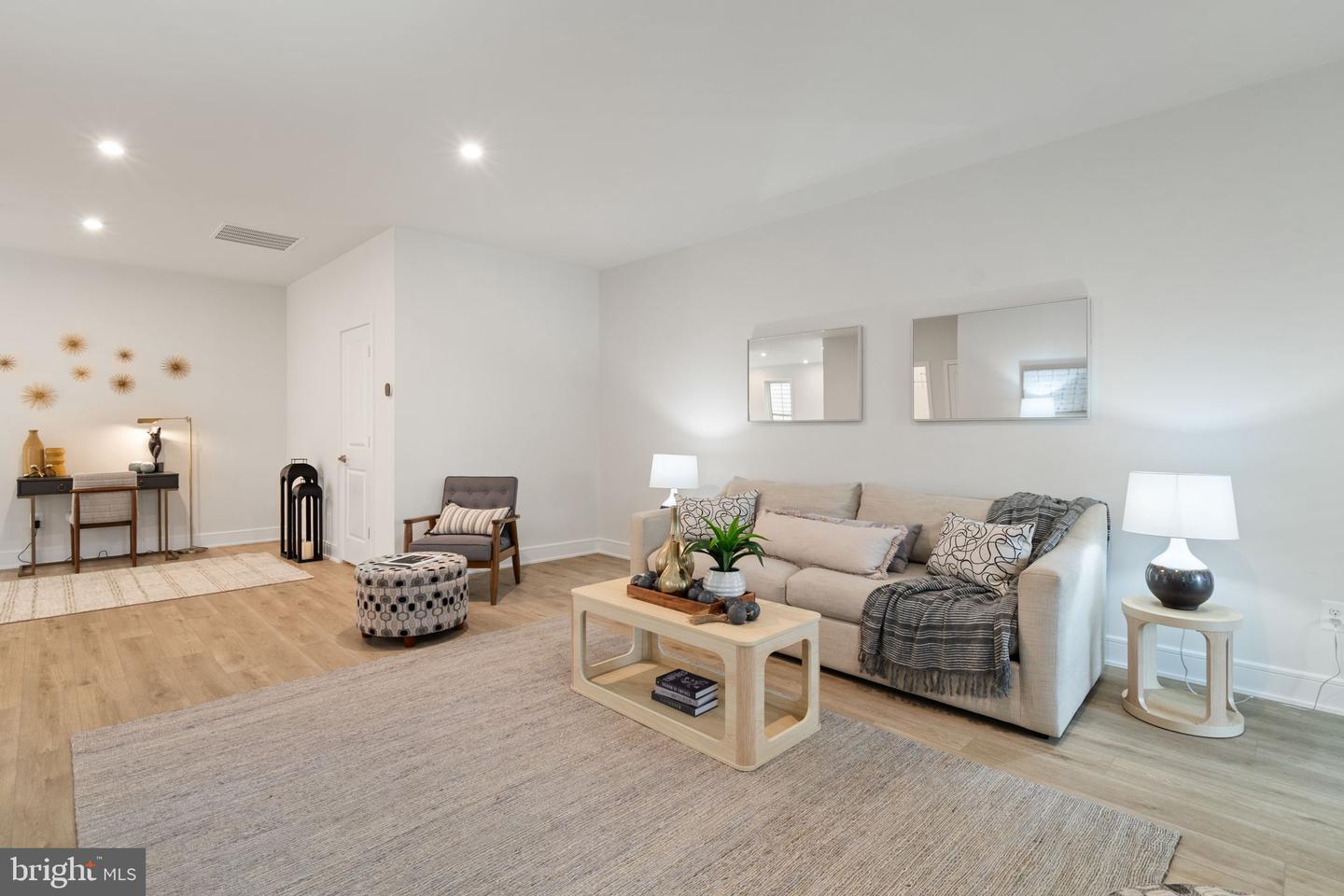 43257 GREELEY SQ, ASHBURN, Virginia 20148, 3 Bedrooms Bedrooms, 17 Rooms Rooms,3 BathroomsBathrooms,Residential,For sale,43257 GREELEY SQ,VALO2107280 MLS # VALO2107280
