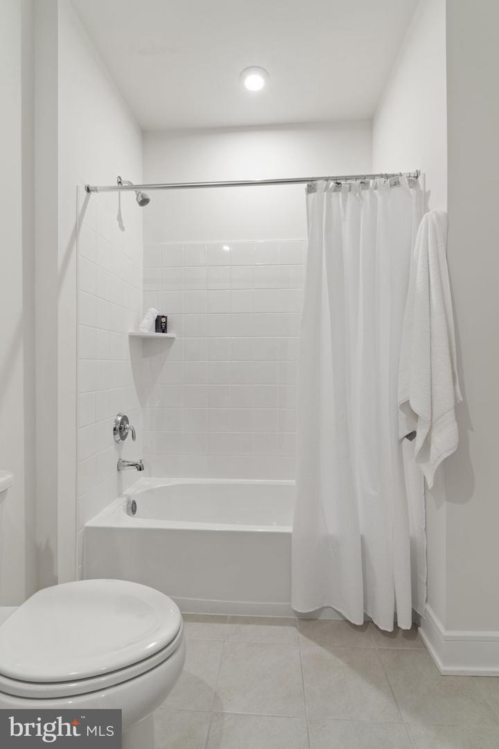 43257 GREELEY SQ, ASHBURN, Virginia 20148, 3 Bedrooms Bedrooms, 17 Rooms Rooms,3 BathroomsBathrooms,Residential,For sale,43257 GREELEY SQ,VALO2107280 MLS # VALO2107280
