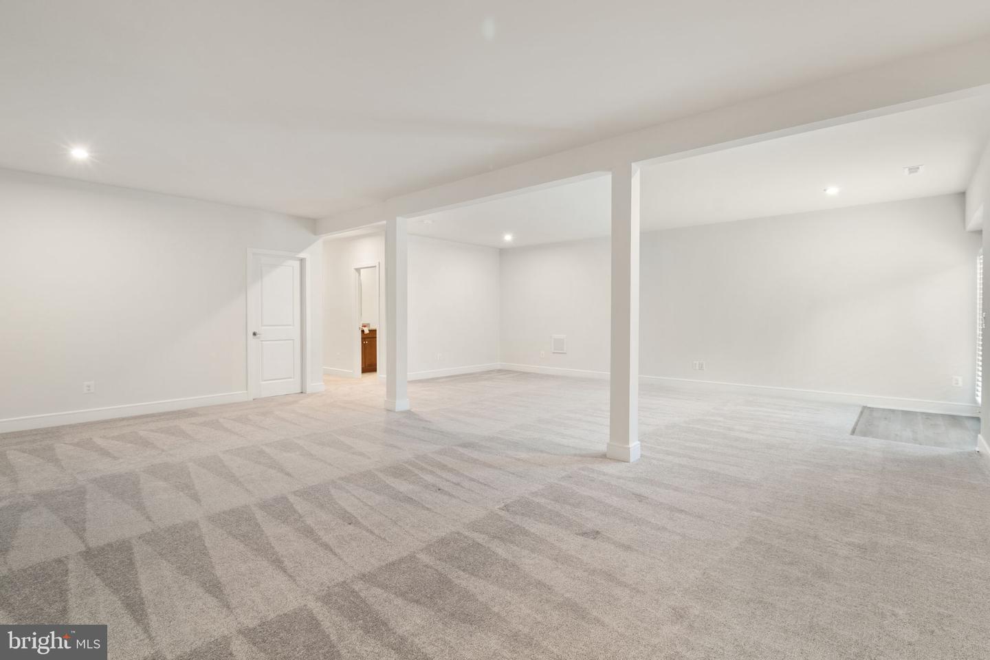 43257 GREELEY SQ, ASHBURN, Virginia 20148, 3 Bedrooms Bedrooms, 17 Rooms Rooms,3 BathroomsBathrooms,Residential,For sale,43257 GREELEY SQ,VALO2107280 MLS # VALO2107280