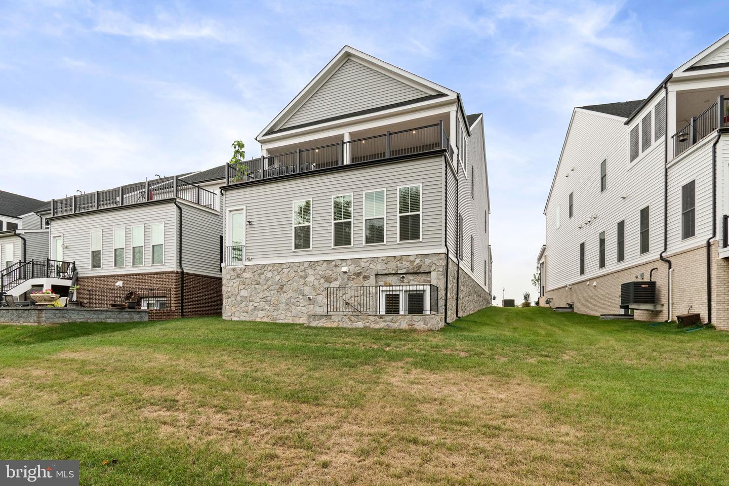 43257 GREELEY SQ, ASHBURN, Virginia 20148, 3 Bedrooms Bedrooms, 17 Rooms Rooms,3 BathroomsBathrooms,Residential,For sale,43257 GREELEY SQ,VALO2107280 MLS # VALO2107280