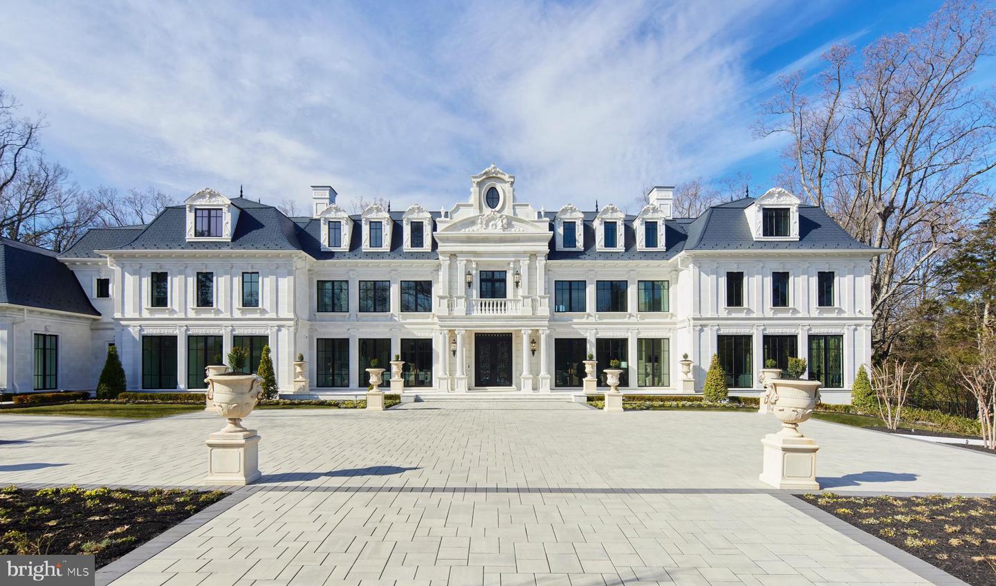 6431 GEORGETOWN PIKE, MCLEAN, Virginia 22101, 10 Bedrooms Bedrooms, ,12 BathroomsBathrooms,Residential,For sale,6431 GEORGETOWN PIKE,VAFX2268648 MLS # VAFX2268648