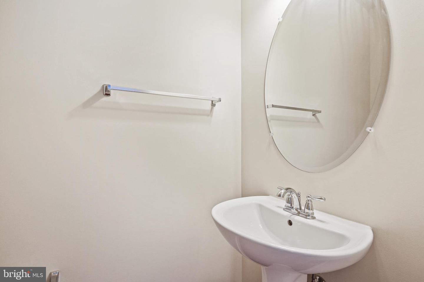 6279 ALFORTH AVE, ALEXANDRIA, Virginia 22315, 3 Bedrooms Bedrooms, 11 Rooms Rooms,3 BathroomsBathrooms,Residential,For sale,6279 ALFORTH AVE,VAFX2268800 MLS # VAFX2268800
