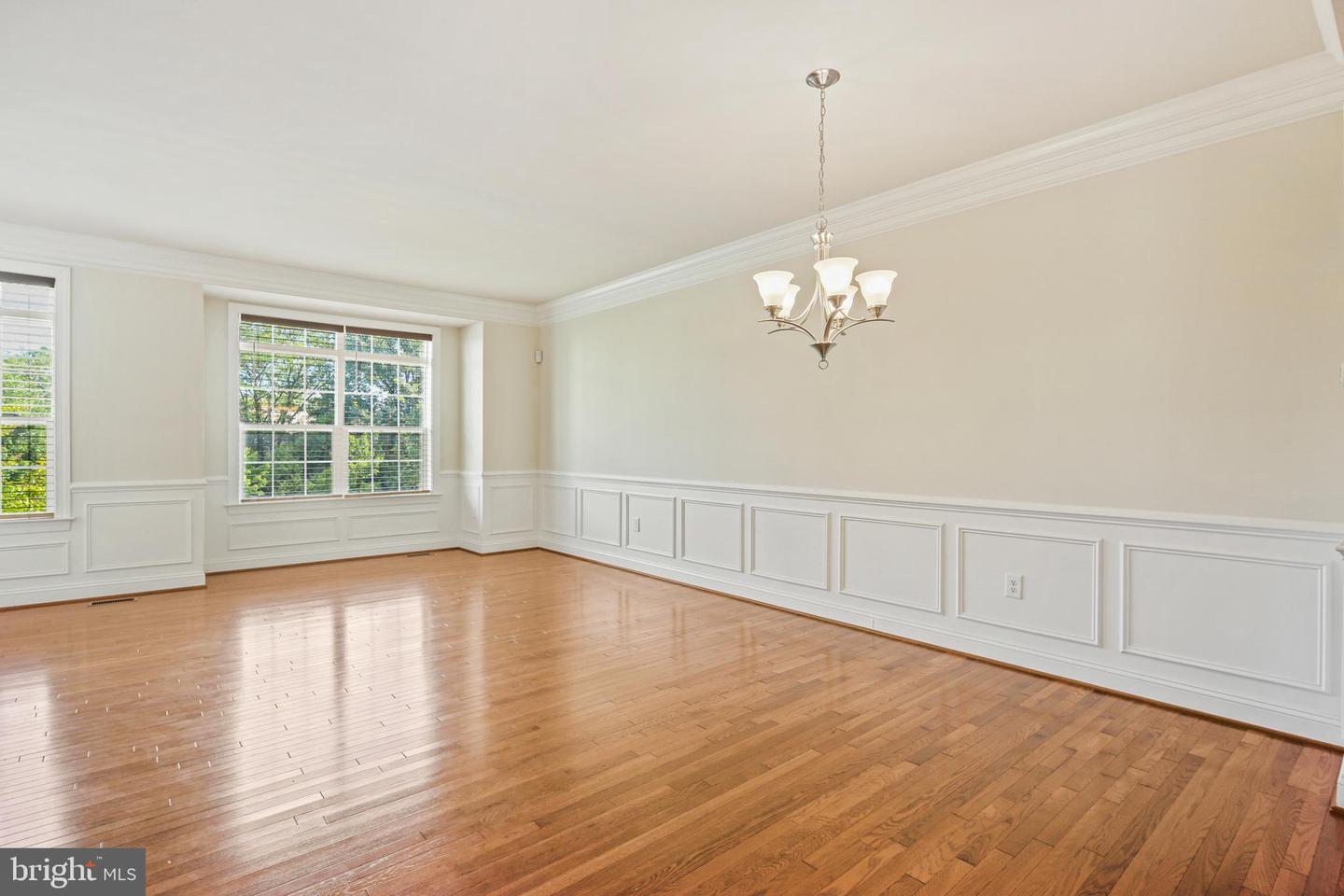 6279 ALFORTH AVE, ALEXANDRIA, Virginia 22315, 3 Bedrooms Bedrooms, 11 Rooms Rooms,3 BathroomsBathrooms,Residential,For sale,6279 ALFORTH AVE,VAFX2268800 MLS # VAFX2268800