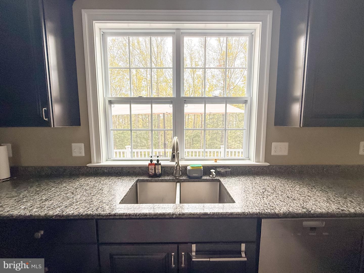 5885 PIGNUT MOUNTAIN DR, WARRENTON, Virginia 20187, 4 Bedrooms Bedrooms, ,3 BathroomsBathrooms,Residential,For sale,5885 PIGNUT MOUNTAIN DR,VAFQ2018400 MLS # VAFQ2018400