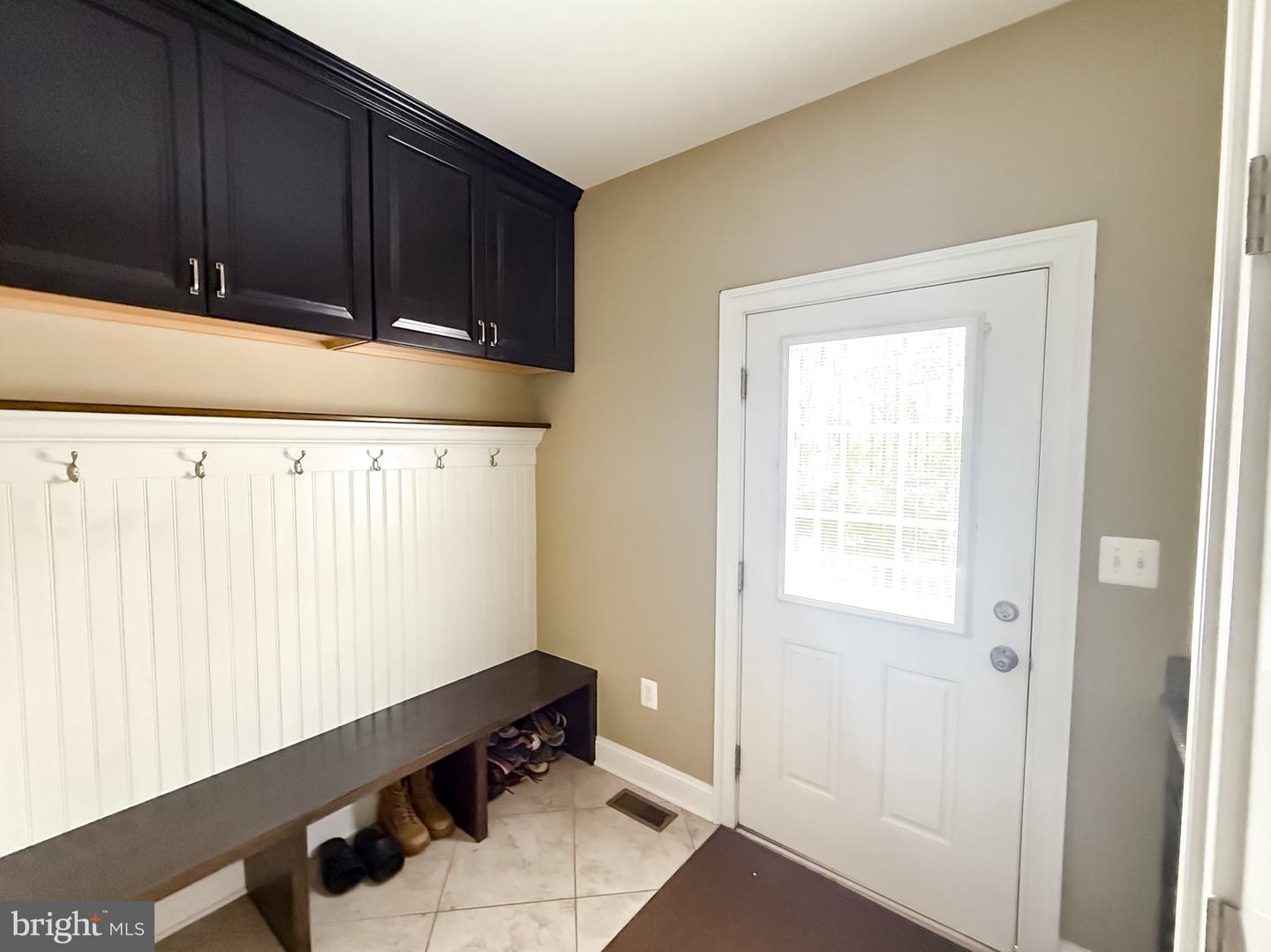 5885 PIGNUT MOUNTAIN DR, WARRENTON, Virginia 20187, 4 Bedrooms Bedrooms, ,3 BathroomsBathrooms,Residential,For sale,5885 PIGNUT MOUNTAIN DR,VAFQ2018400 MLS # VAFQ2018400