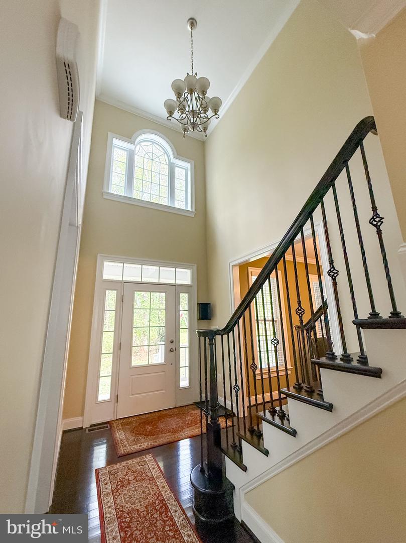 5885 PIGNUT MOUNTAIN DR, WARRENTON, Virginia 20187, 4 Bedrooms Bedrooms, ,3 BathroomsBathrooms,Residential,For sale,5885 PIGNUT MOUNTAIN DR,VAFQ2018400 MLS # VAFQ2018400