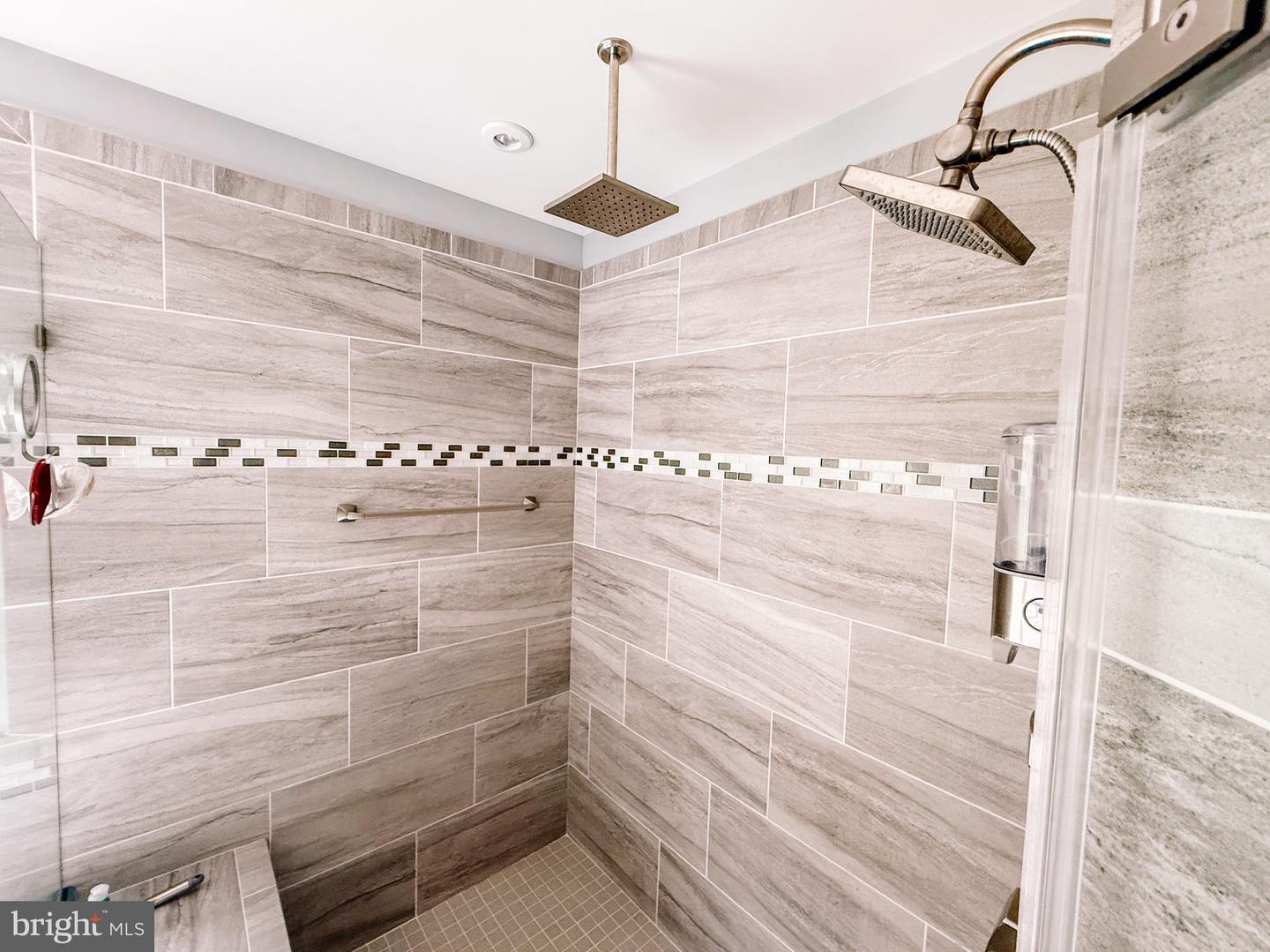 5885 PIGNUT MOUNTAIN DR, WARRENTON, Virginia 20187, 4 Bedrooms Bedrooms, ,3 BathroomsBathrooms,Residential,For sale,5885 PIGNUT MOUNTAIN DR,VAFQ2018400 MLS # VAFQ2018400