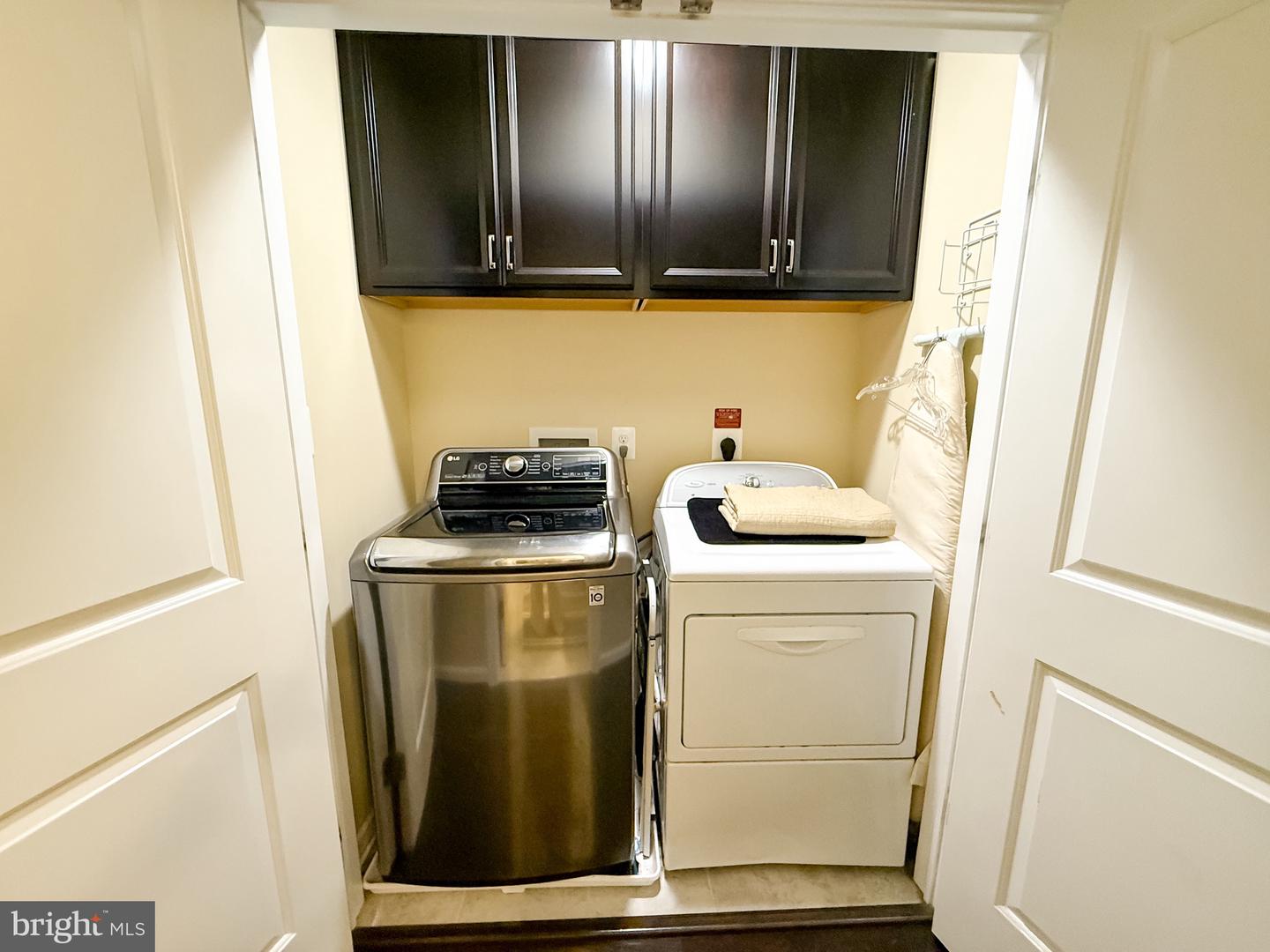 5885 PIGNUT MOUNTAIN DR, WARRENTON, Virginia 20187, 4 Bedrooms Bedrooms, ,3 BathroomsBathrooms,Residential,For sale,5885 PIGNUT MOUNTAIN DR,VAFQ2018400 MLS # VAFQ2018400