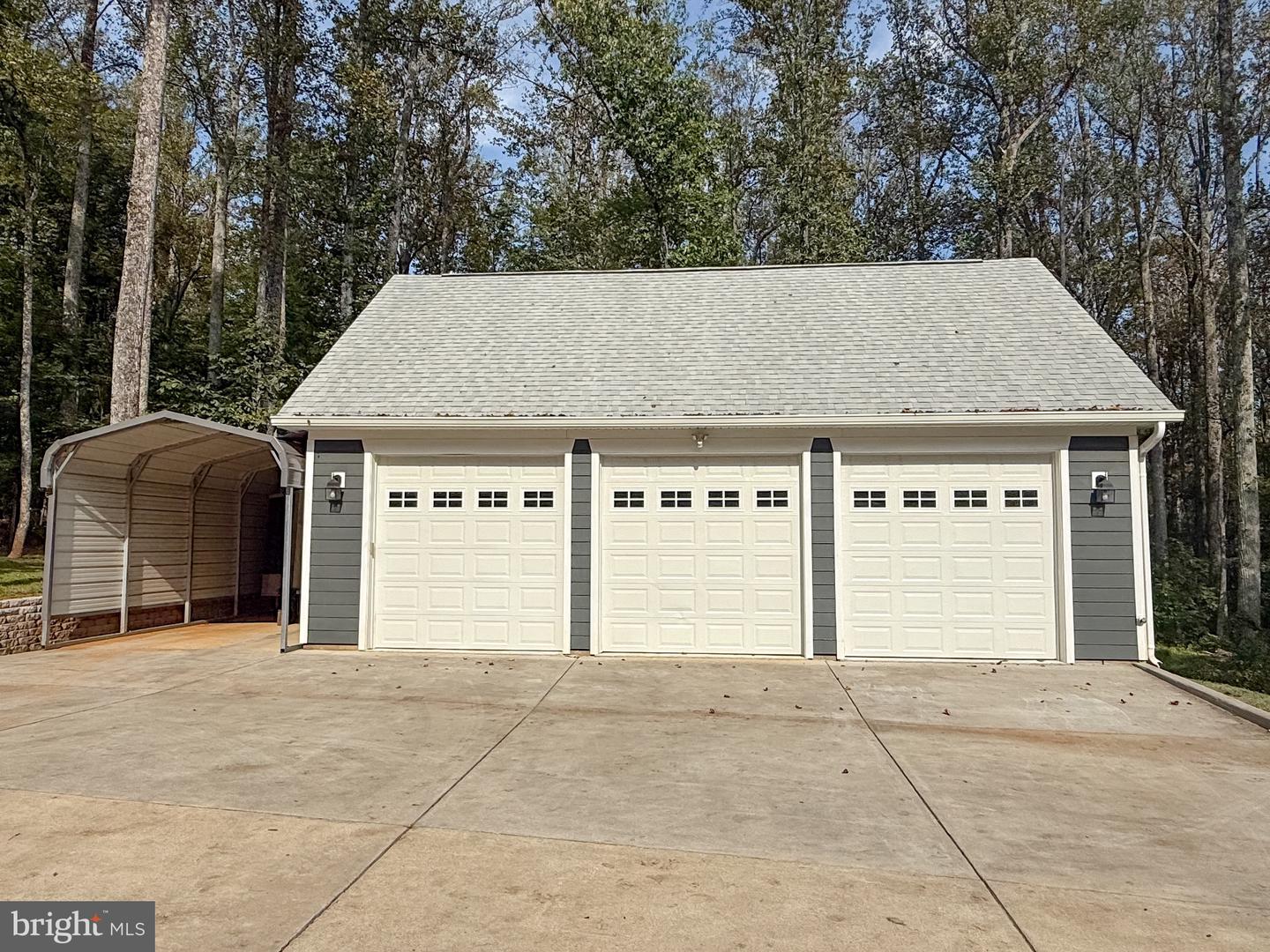 5885 PIGNUT MOUNTAIN DR, WARRENTON, Virginia 20187, 4 Bedrooms Bedrooms, ,3 BathroomsBathrooms,Residential,For sale,5885 PIGNUT MOUNTAIN DR,VAFQ2018400 MLS # VAFQ2018400