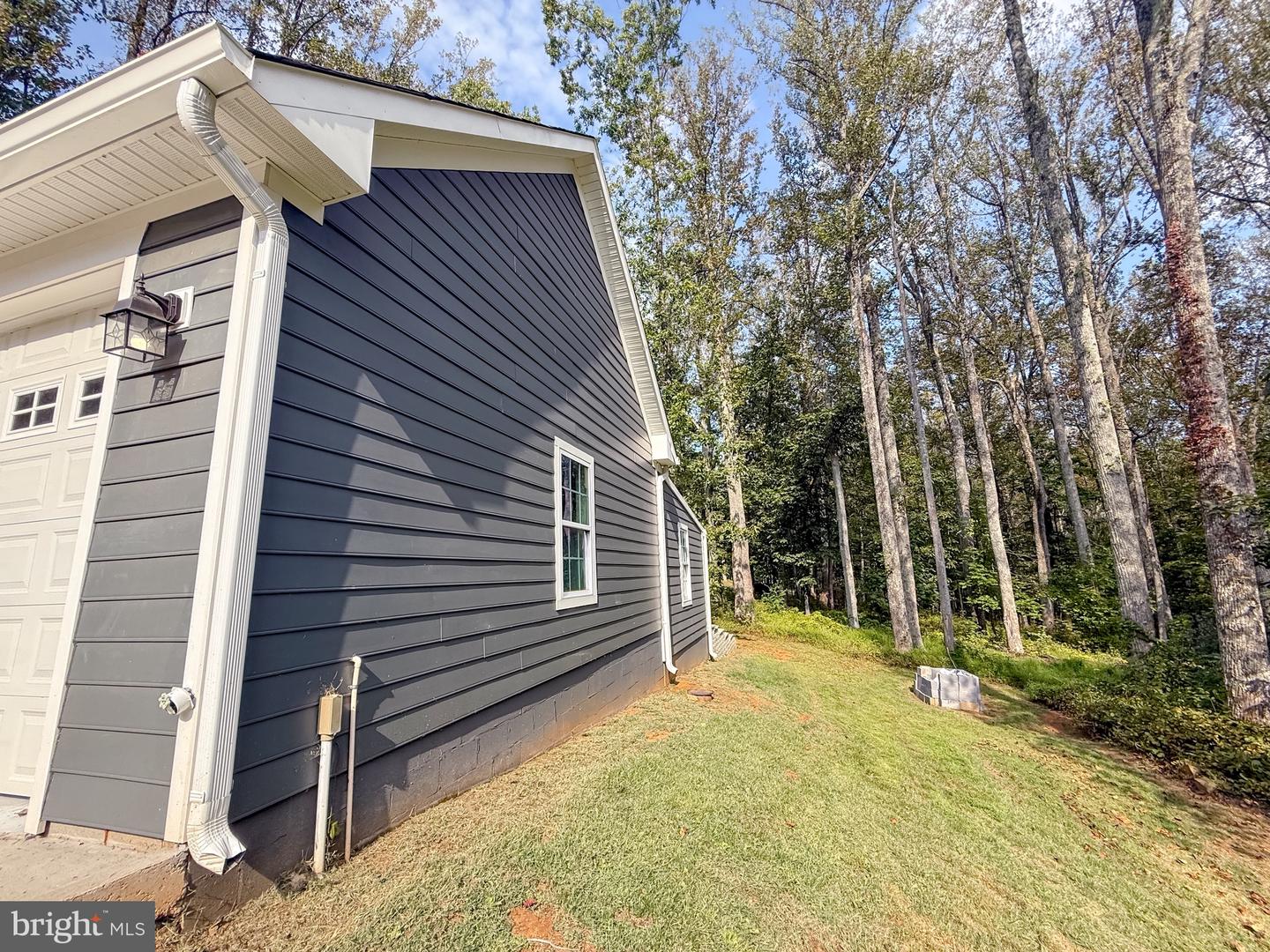 5885 PIGNUT MOUNTAIN DR, WARRENTON, Virginia 20187, 4 Bedrooms Bedrooms, ,3 BathroomsBathrooms,Residential,For sale,5885 PIGNUT MOUNTAIN DR,VAFQ2018400 MLS # VAFQ2018400