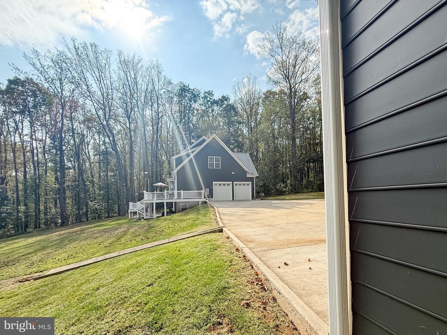 5885 PIGNUT MOUNTAIN DR, WARRENTON, Virginia 20187, 4 Bedrooms Bedrooms, ,3 BathroomsBathrooms,Residential,For sale,5885 PIGNUT MOUNTAIN DR,VAFQ2018400 MLS # VAFQ2018400