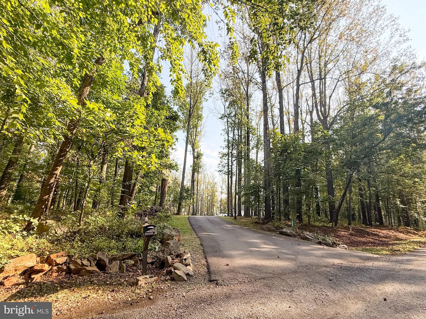 5885 PIGNUT MOUNTAIN DR, WARRENTON, Virginia 20187, 4 Bedrooms Bedrooms, ,3 BathroomsBathrooms,Residential,For sale,5885 PIGNUT MOUNTAIN DR,VAFQ2018400 MLS # VAFQ2018400