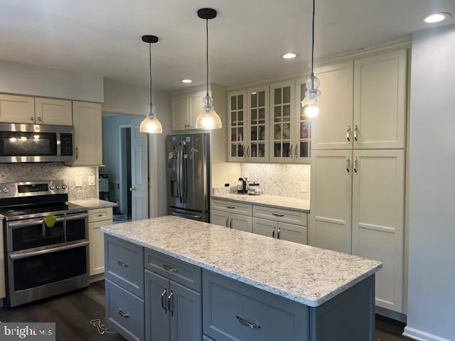 5833 COLFAX AVE, ALEXANDRIA, Virginia 22311, 4 Bedrooms Bedrooms, ,2 BathroomsBathrooms,Residential,For sale,5833 COLFAX AVE,VAFX2268916 MLS # VAFX2268916