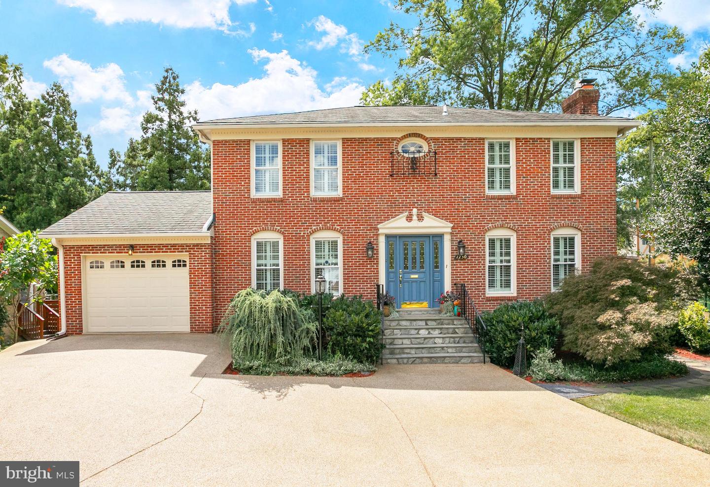 1230 23RD ST S, ARLINGTON, Virginia 22202, 4 Bedrooms Bedrooms, ,3 BathroomsBathrooms,Residential,For sale,1230 23RD ST S,VAAR2064104 MLS # VAAR2064104