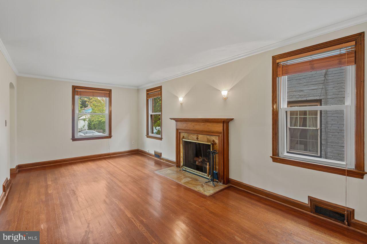 708 UNDERWOOD ST NW, WASHINGTON, District Of Columbia 20012, 3 Bedrooms Bedrooms, ,2 BathroomsBathrooms,Residential,For sale,708 UNDERWOOD ST NW,DCDC2223830 MLS # DCDC2223830