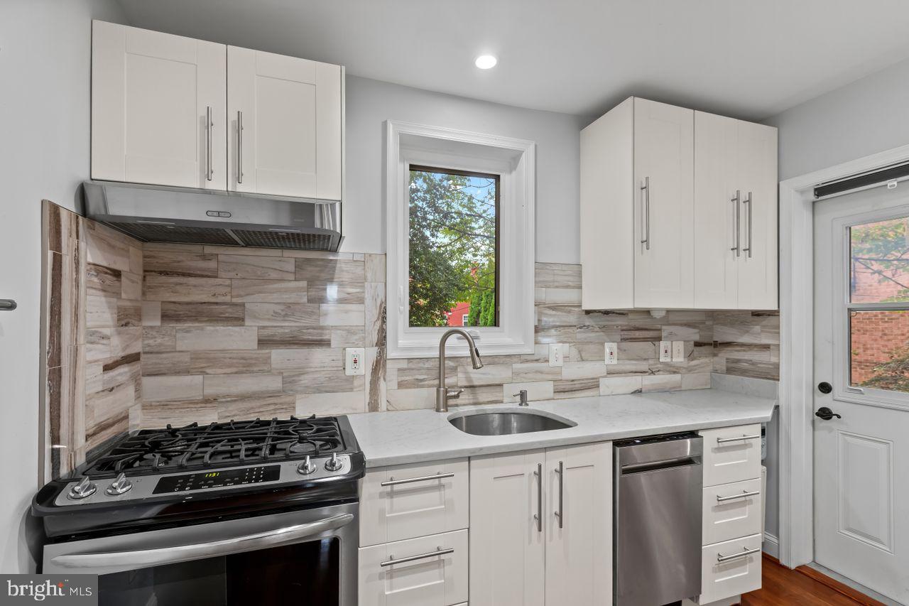 708 UNDERWOOD ST NW, WASHINGTON, District Of Columbia 20012, 3 Bedrooms Bedrooms, ,2 BathroomsBathrooms,Residential,For sale,708 UNDERWOOD ST NW,DCDC2223830 MLS # DCDC2223830
