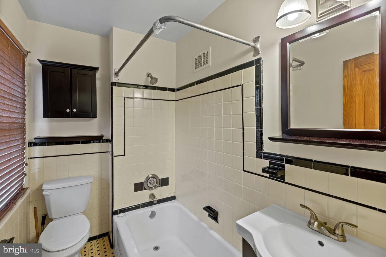 708 UNDERWOOD ST NW, WASHINGTON, District Of Columbia 20012, 3 Bedrooms Bedrooms, ,2 BathroomsBathrooms,Residential,For sale,708 UNDERWOOD ST NW,DCDC2223830 MLS # DCDC2223830