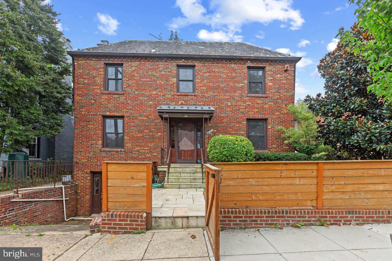 708 UNDERWOOD ST NW, WASHINGTON, District Of Columbia 20012, 3 Bedrooms Bedrooms, ,2 BathroomsBathrooms,Residential,For sale,708 UNDERWOOD ST NW,DCDC2223830 MLS # DCDC2223830