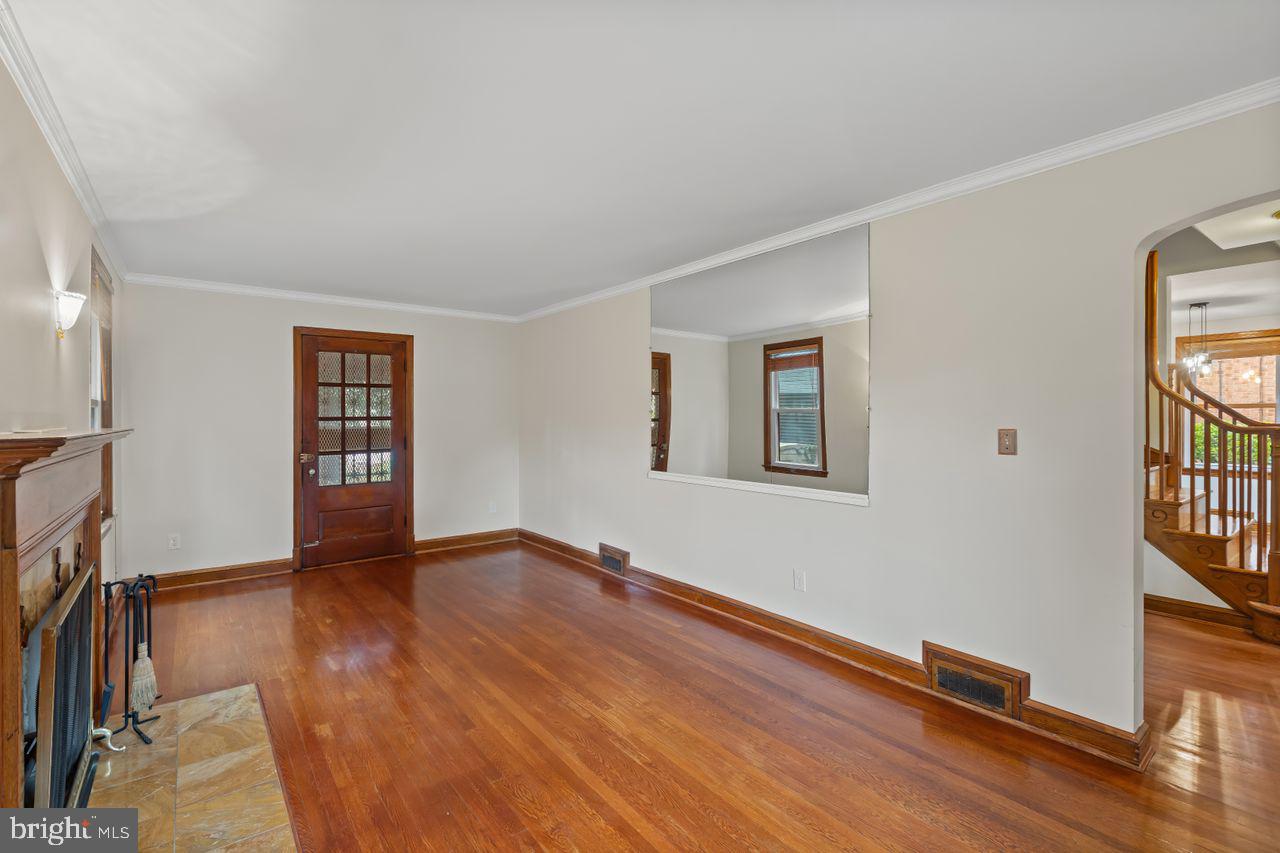 708 UNDERWOOD ST NW, WASHINGTON, District Of Columbia 20012, 3 Bedrooms Bedrooms, ,2 BathroomsBathrooms,Residential,For sale,708 UNDERWOOD ST NW,DCDC2223830 MLS # DCDC2223830