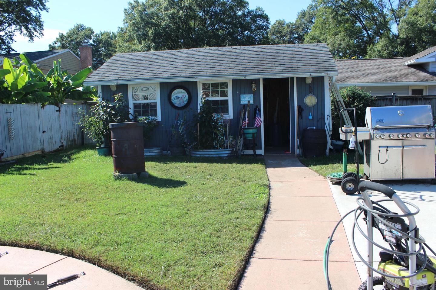 418 FLORIDA AVE, HERNDON, Virginia 20170, 4 Bedrooms Bedrooms, ,2 BathroomsBathrooms,Residential,For sale,418 FLORIDA AVE,VAFX2268986 MLS # VAFX2268986