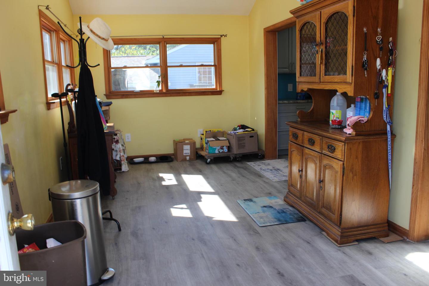 418 FLORIDA AVE, HERNDON, Virginia 20170, 4 Bedrooms Bedrooms, ,2 BathroomsBathrooms,Residential,For sale,418 FLORIDA AVE,VAFX2268986 MLS # VAFX2268986