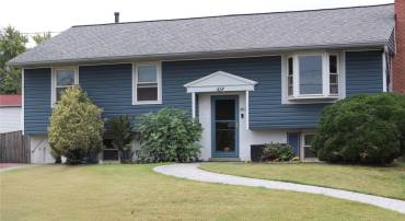 418 FLORIDA AVE, HERNDON, Virginia 20170, 4 Bedrooms Bedrooms, ,2 BathroomsBathrooms,Residential,For sale,418 FLORIDA AVE,VAFX2268986 MLS # VAFX2268986